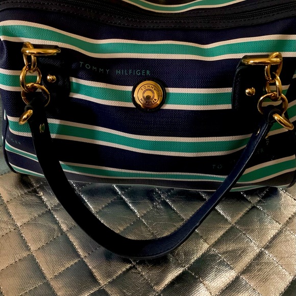 Tommy Hilfigure hand bag - Picture 1 of 3